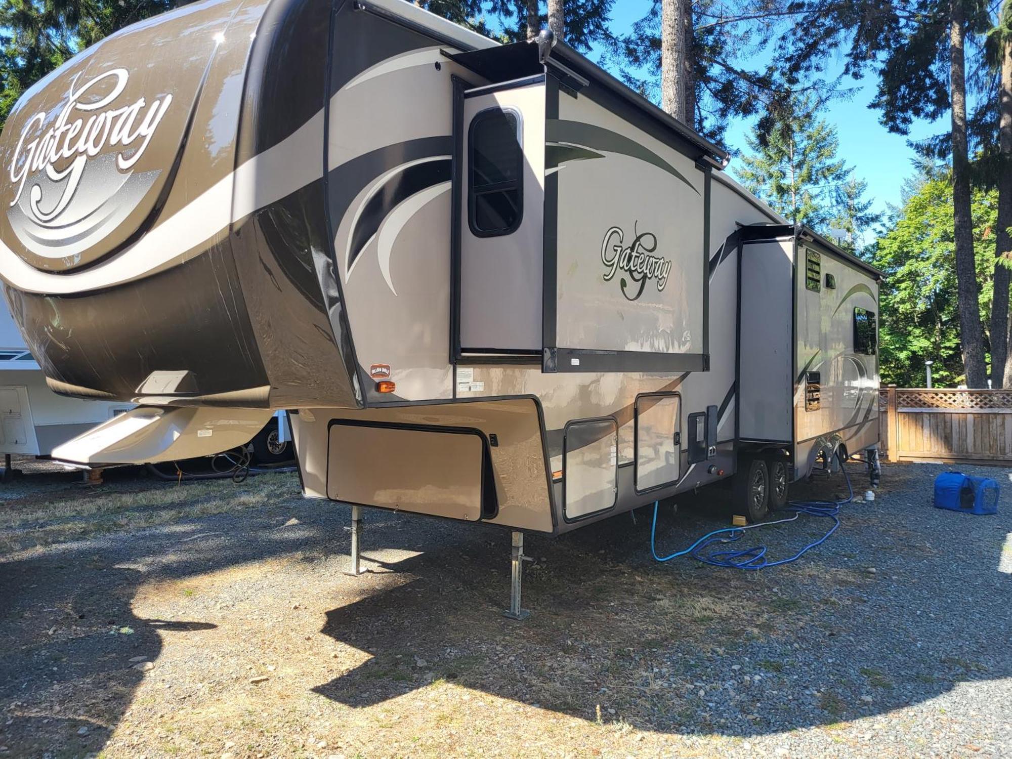 Riverbend Cottage & Rv Resort Парксвил Екстериор снимка