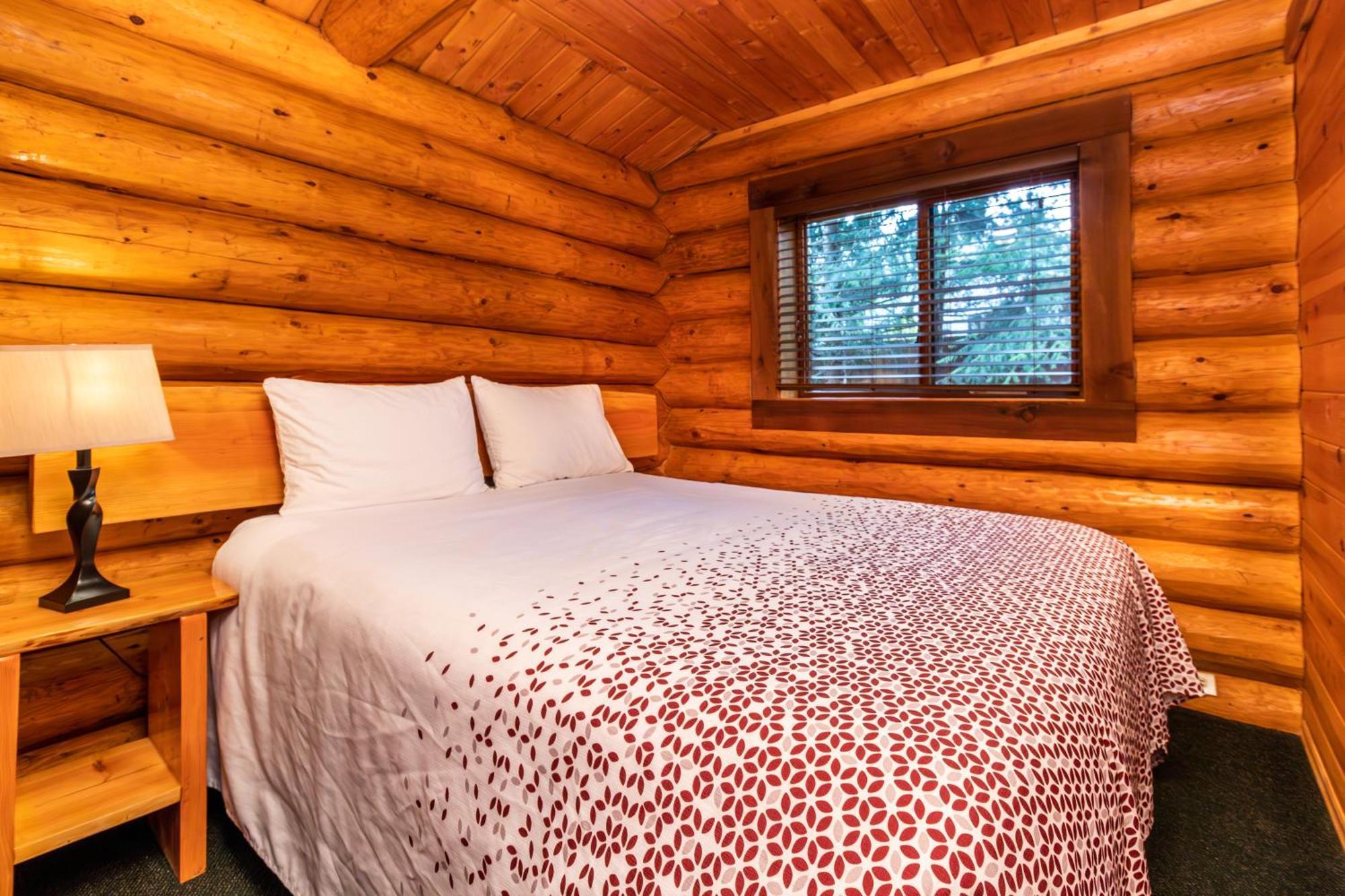 Riverbend Cottage & Rv Resort Парксвил Екстериор снимка